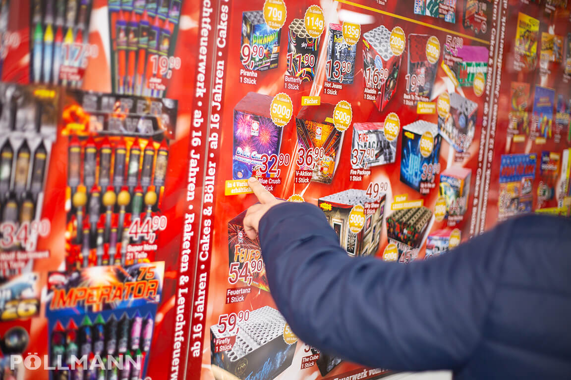 Damals wie heute die größte Auswahl und den besten Preis bei Feuerwerk Pöllmann